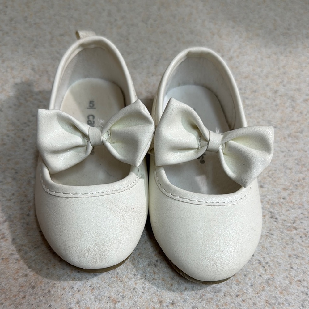 Carter's White Dress Shoes with Bow